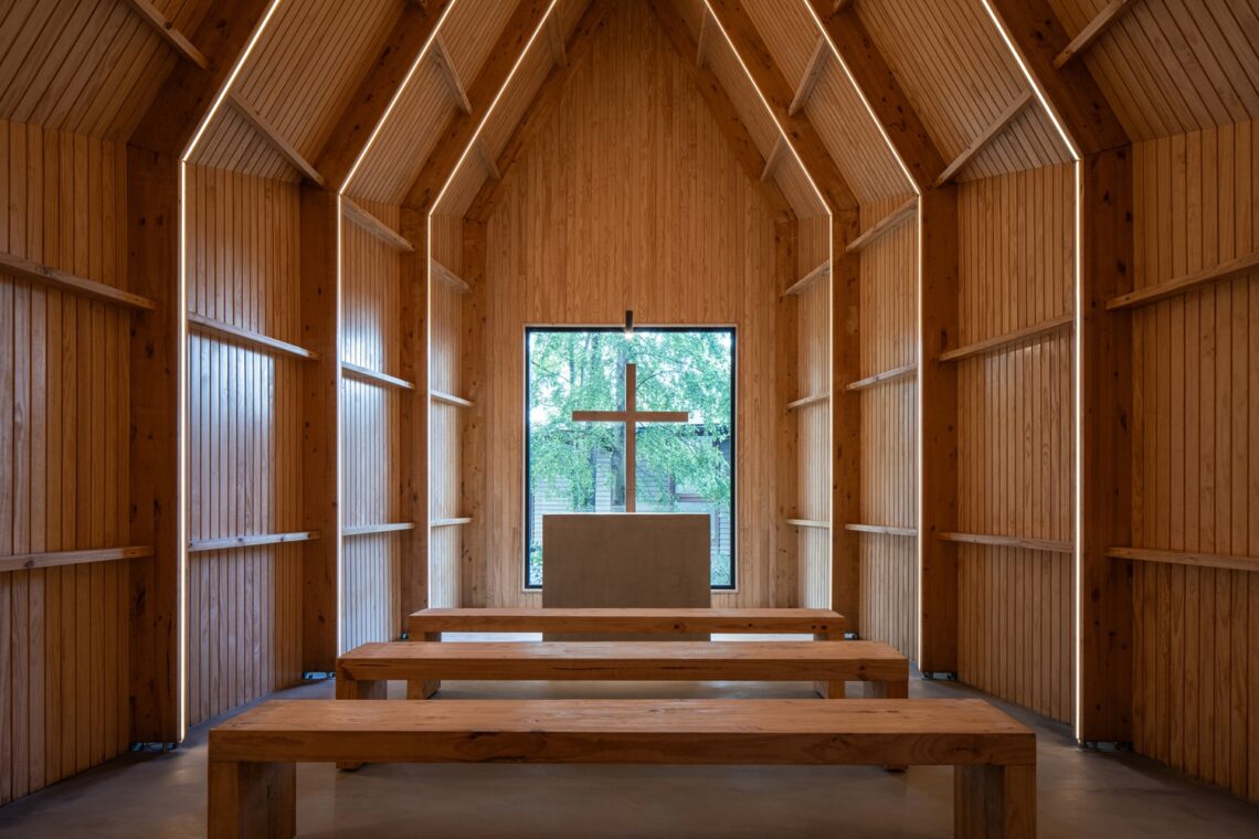 Clinica alemana osorno chapel / am arquitectura