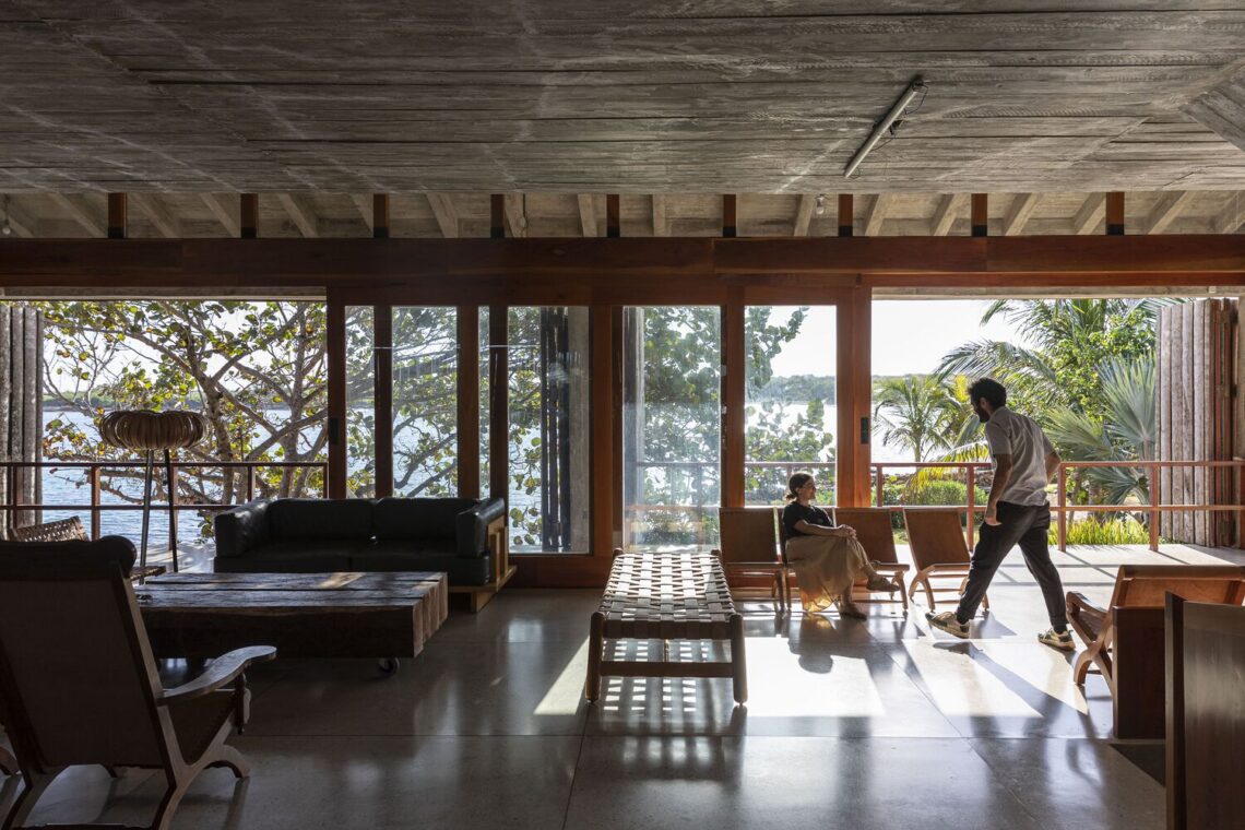 B house / infraestudio