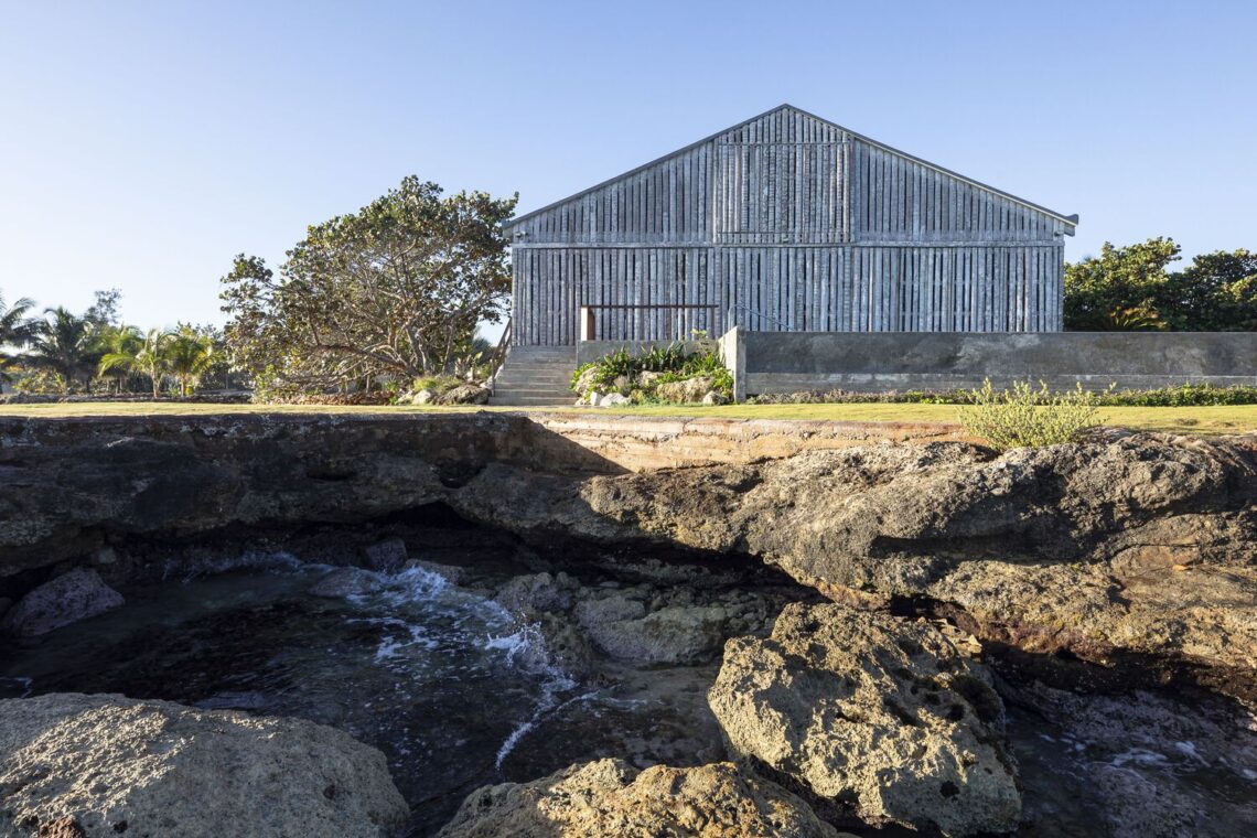 B house / infraestudio