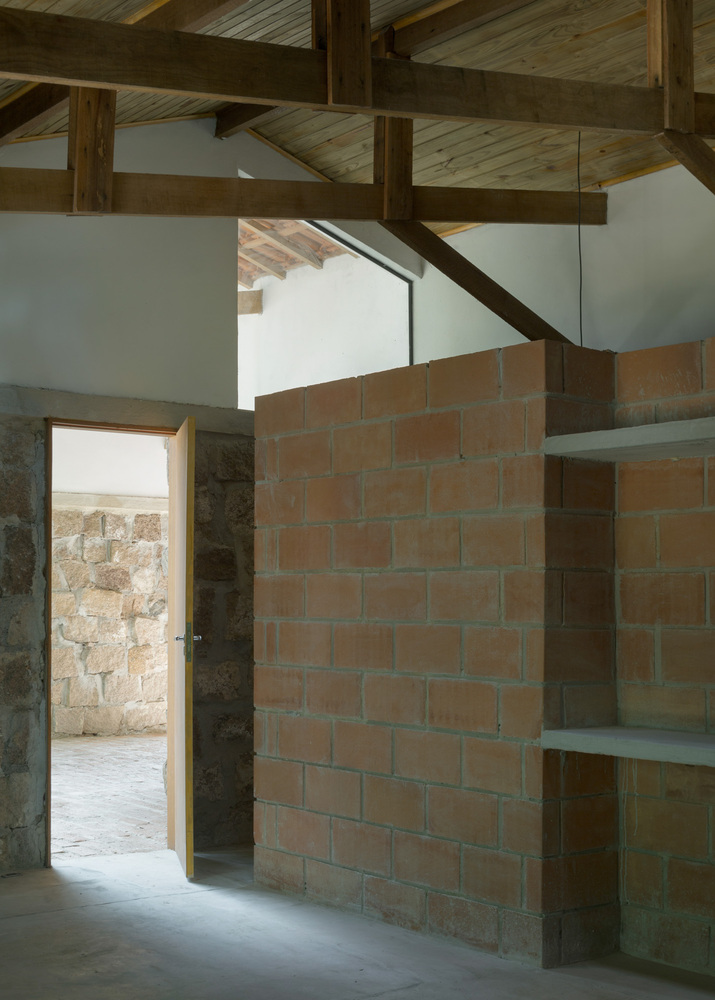 House In Ruins / Messina | Rivas 7 House in ruins / messina | rivas