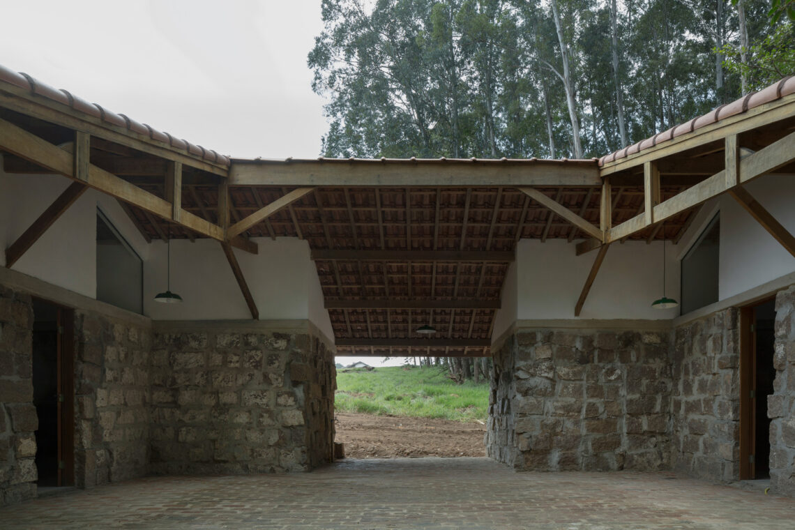 House In Ruins / Messina | Rivas 23 House in ruins / messina | rivas