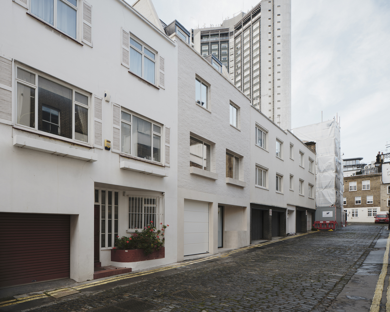 Market mews house / ampuero yutronic