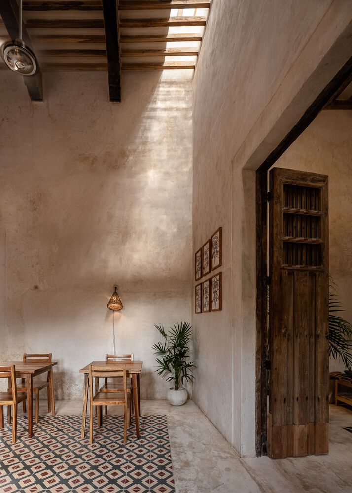 Casona Los Cedros Hotel / Laura Lecué - Collectif Como 9 Casona los cedros hotel / laura lecué - collectif como