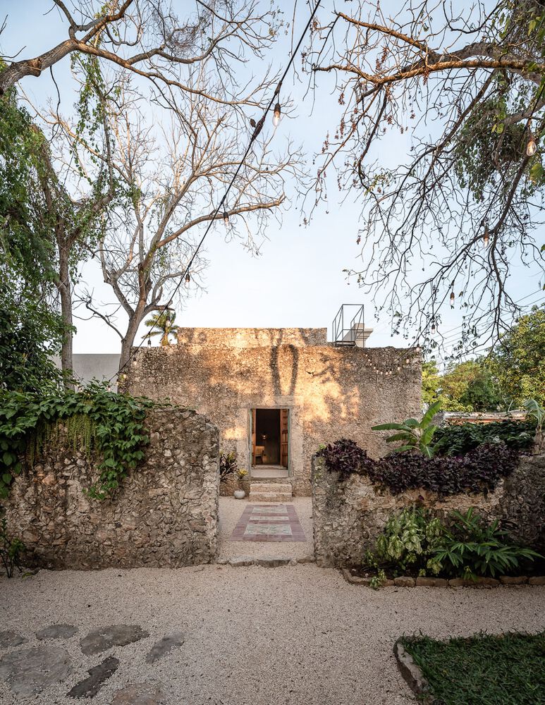 Casona Los Cedros Hotel / Laura Lecué - Collectif Como 1 Casona los cedros hotel / laura lecué - collectif como