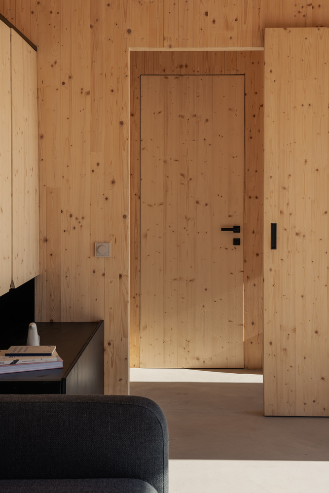 Clt House / Hello Wood 40 Clt house / hello wood