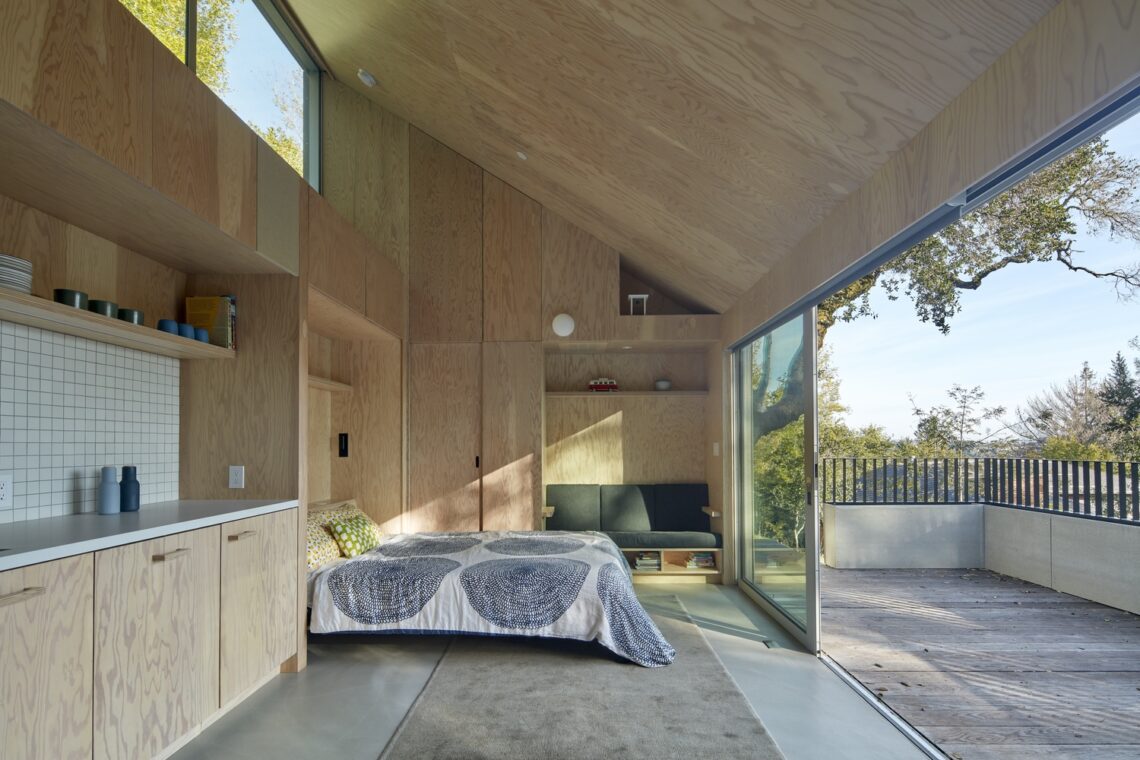 Crest guesthouse / mork-ulnes architects