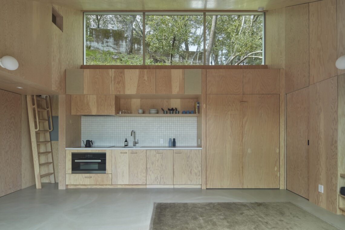 Crest guesthouse / mork-ulnes architects