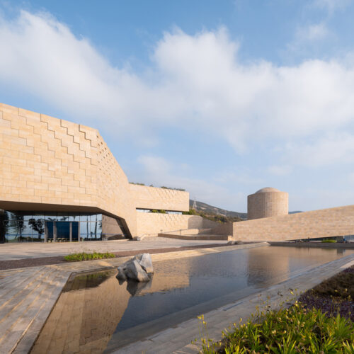 Daya bay nuclear power science and technology museum / e+uv architecture + huayi design