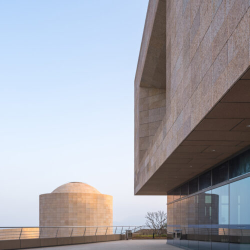 Daya bay nuclear power science and technology museum / e+uv architecture + huayi design