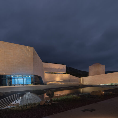 Daya bay nuclear power science and technology museum / e+uv architecture + huayi design