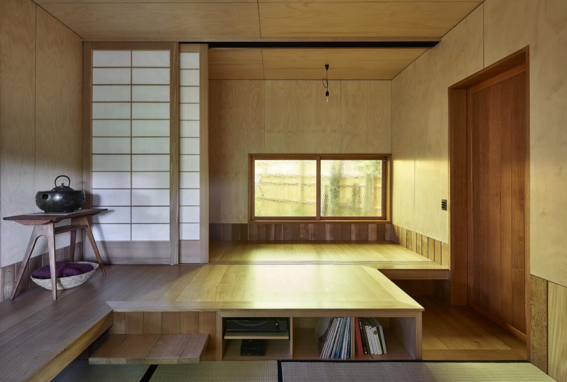 Ember house / mrtn architects