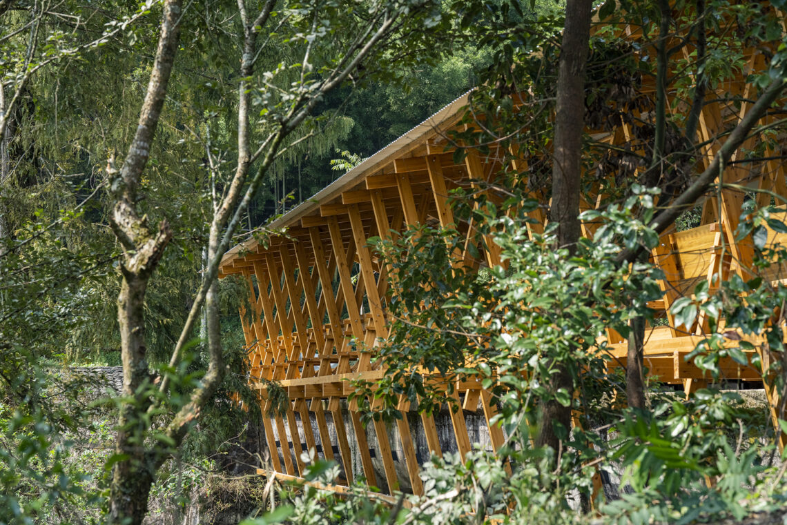 Fw Ji·the Covered Bridge On Aqueduct / Iara 28 Fw ji·the covered bridge on aqueduct / iara