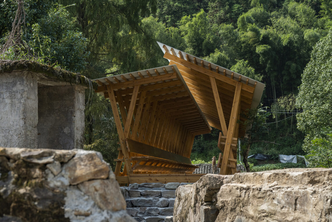 Fw Ji·the Covered Bridge On Aqueduct / Iara 7 Fw ji·the covered bridge on aqueduct / iara