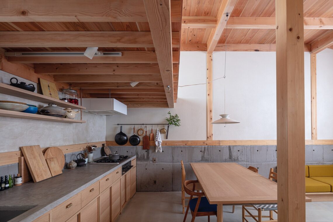 House in shirasagi / buttondesign