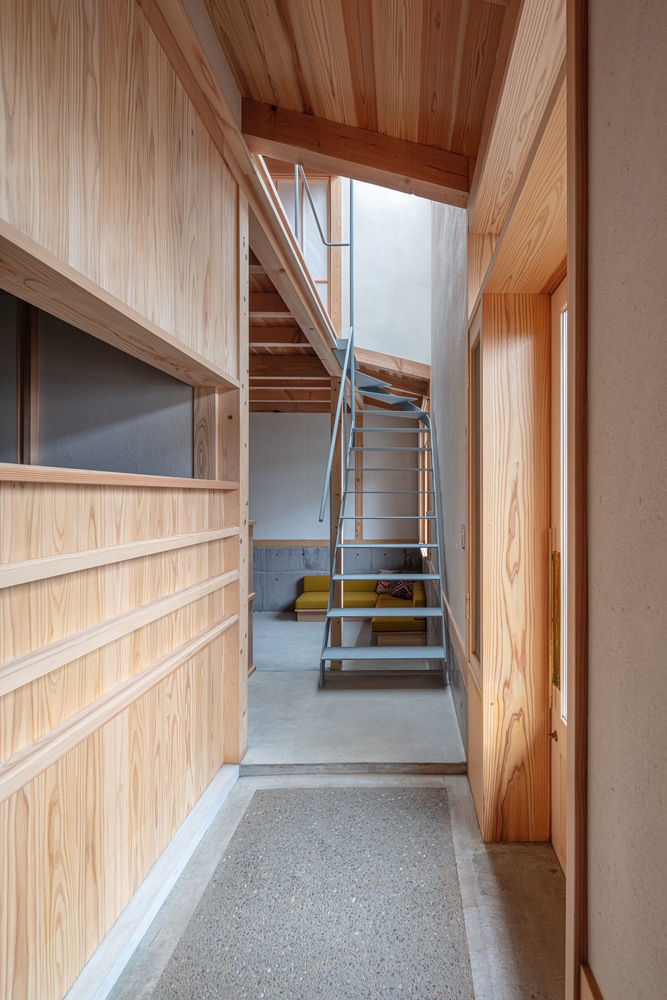 House in shirasagi / buttondesign