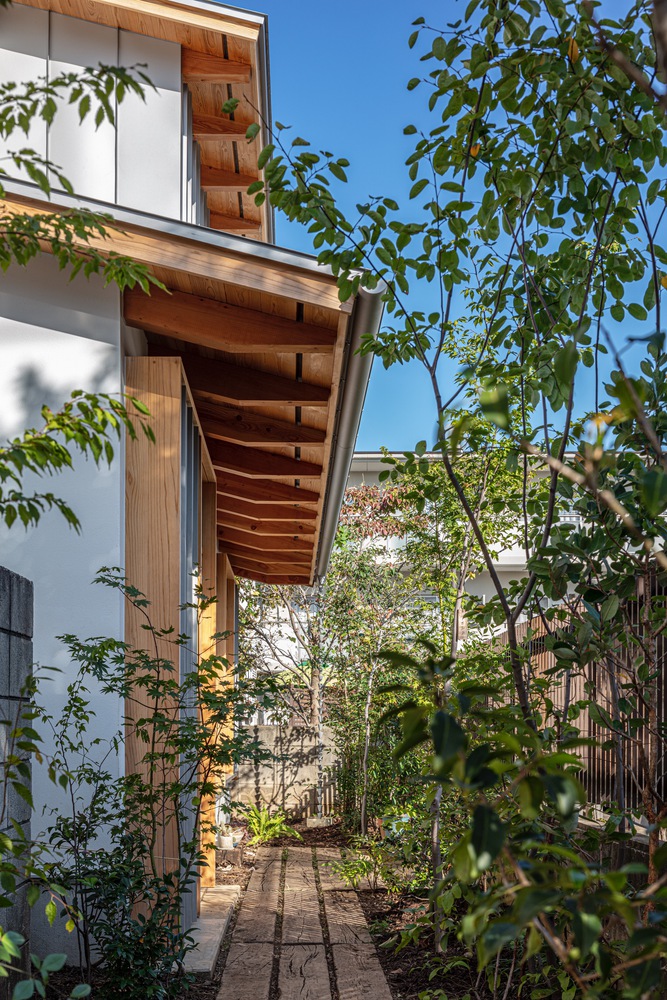 House in shirasagi / buttondesign