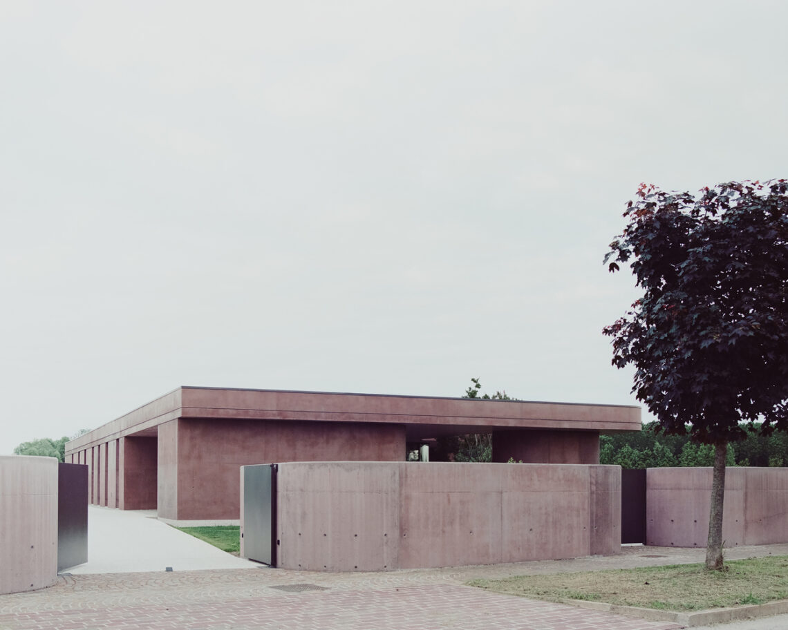 House With A Large Porch / Mide Architetti 6 House with a large porch / mide architetti