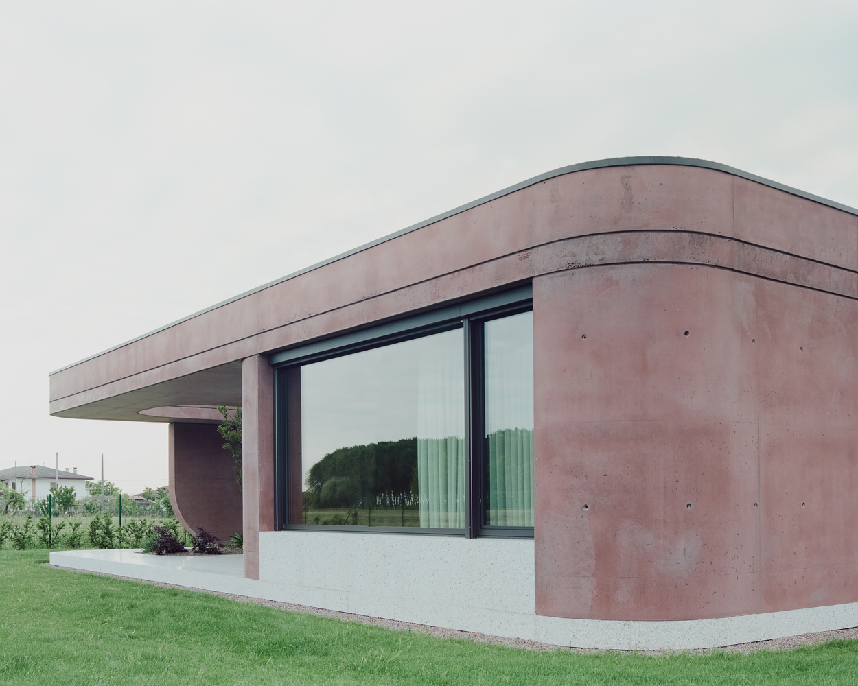 House-With-A-Large-Porch-Mide-Architetti_3 House with a large porch / mide architetti