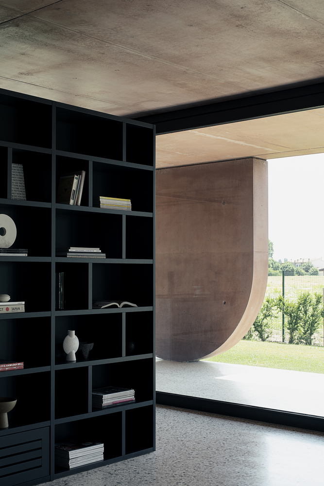 House With A Large Porch / Mide Architetti 19 House with a large porch / mide architetti