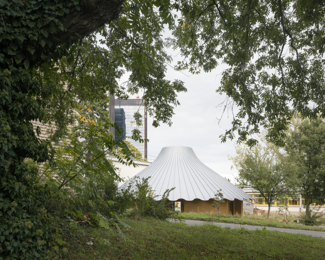 Le Vau Pavilion / L'Atelier Senzu 15 Le vau pavilion / l'atelier senzu