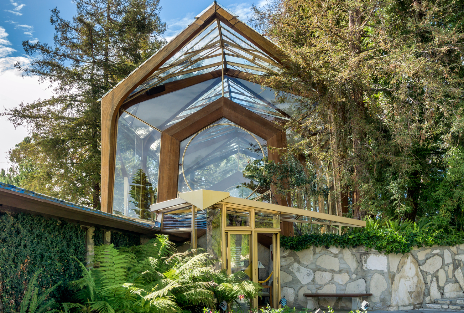Rancho,Palos,Verdes,,Ca/Usa,-,February,28,,2015:,The,Wayfarers Wayfarers chapel by lloyd wright to be disassembled due to landslide risk