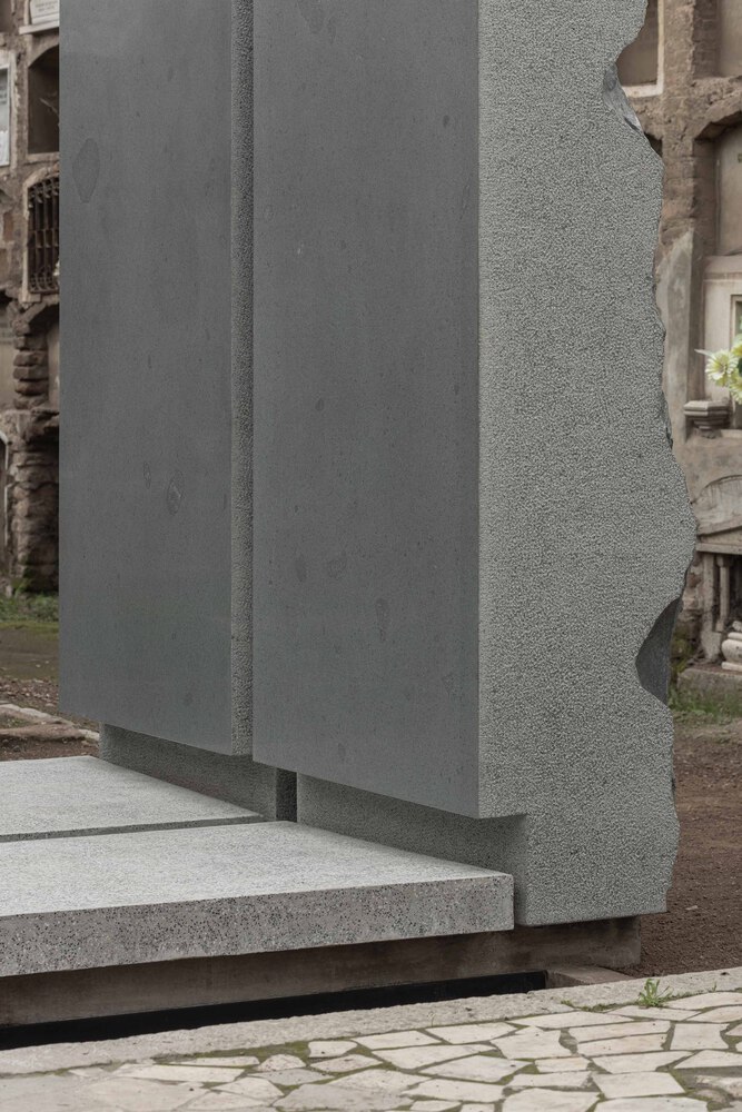 Mausoleum For Two / Cristian Yazigi 4 Mausoleum for two / cristian yazigi
