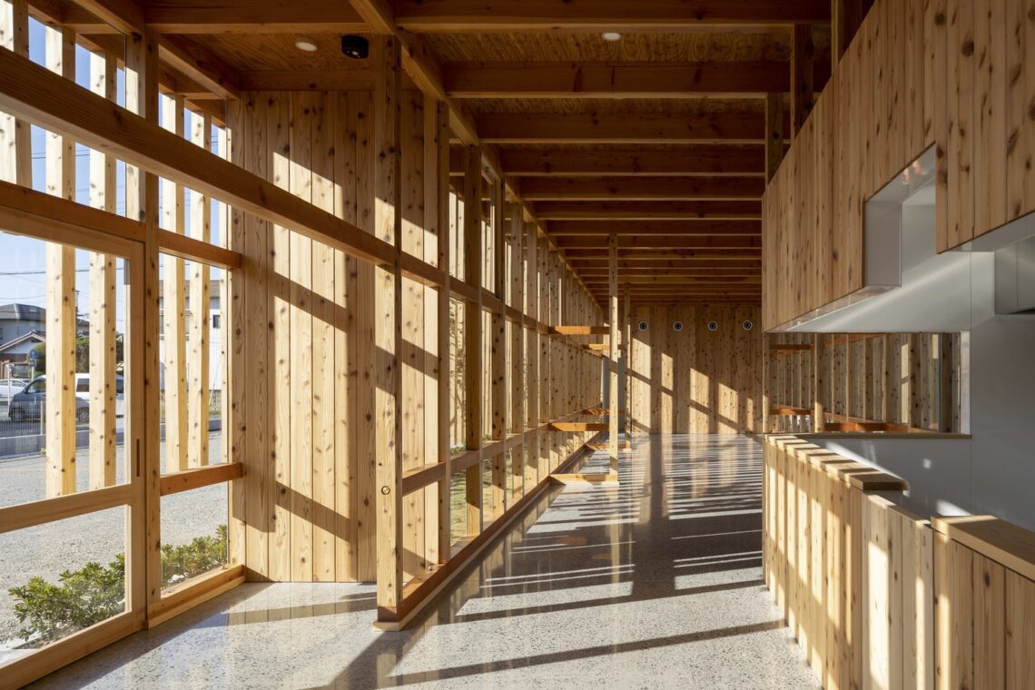 Mori-toyo udon restaurant / atelier n
