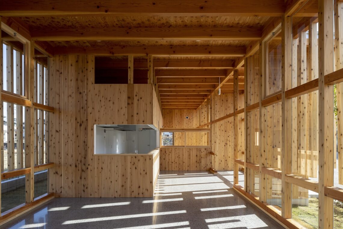 Mori-toyo udon restaurant / atelier n