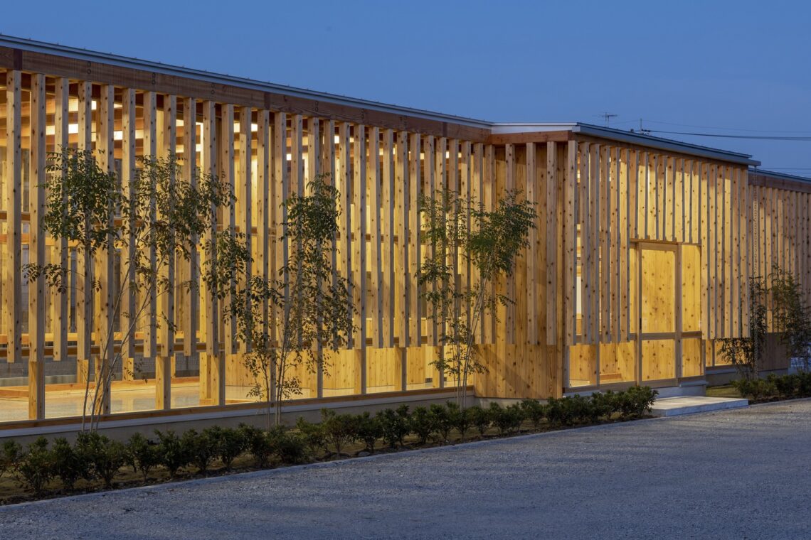 Mori-toyo udon restaurant / atelier n