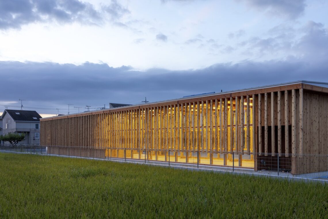 Mori-toyo udon restaurant / atelier n