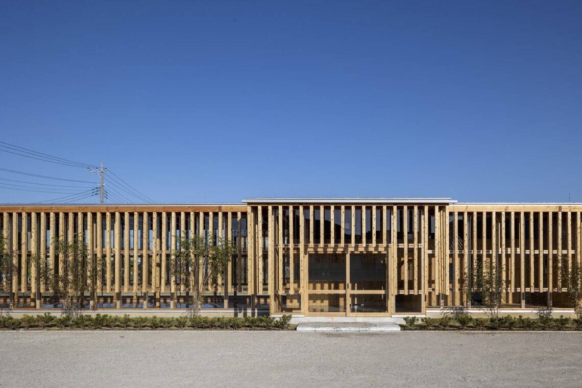 Mori-toyo udon restaurant / atelier n