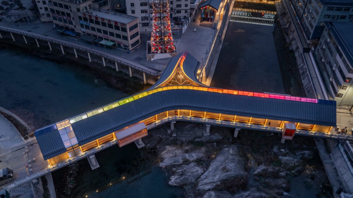 New herringbone bridge in kang county / 3andwich design / he wei studio