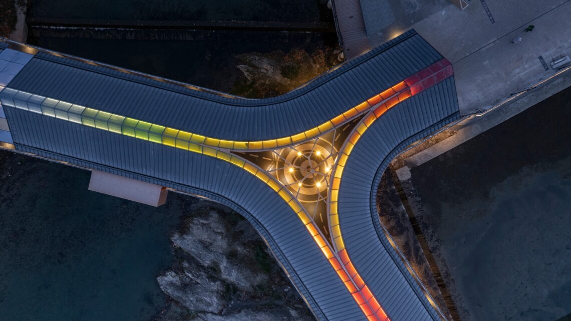 New herringbone bridge in kang county / 3andwich design / he wei studio