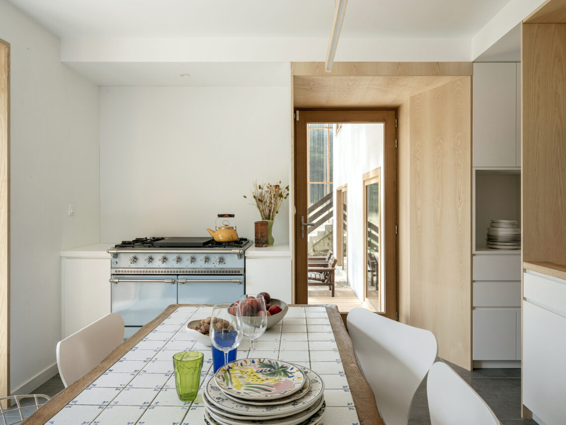 Once Upon A Time In The Perche House / Java Architecture 39 Once upon a time in the perche house / java architecture