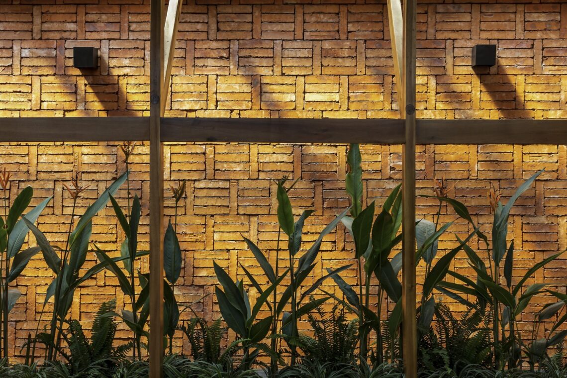 Pardis restaurant and cafe / country house. Architecture