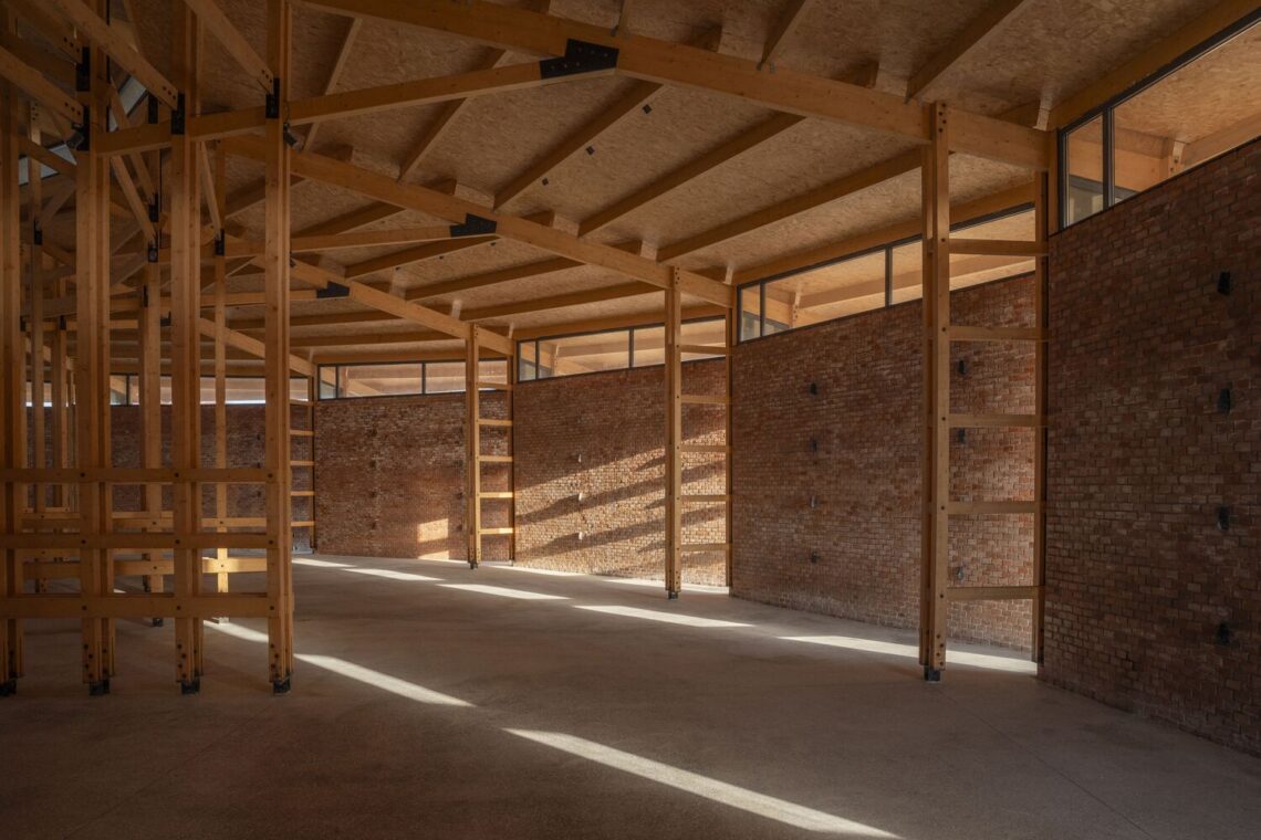 Prepared Rehmannia Root Crafts Exhibition Hall / Luo Studio 6 Prepared rehmannia root crafts exhibition hall / luo studio