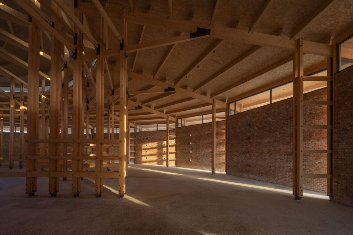 Prepared Rehmannia Root Crafts Exhibition Hall / Luo Studio 32 Prepared rehmannia root crafts exhibition hall / luo studio