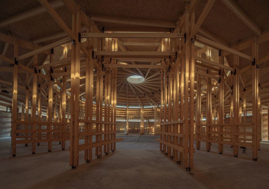 Prepared Rehmannia Root Crafts Exhibition Hall / Luo Studio 27 Prepared rehmannia root crafts exhibition hall / luo studio