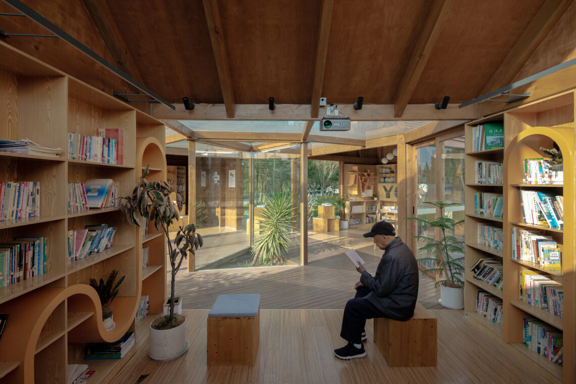 Pyramid Book House / Mat Office 1 Pyramid book house / mat office