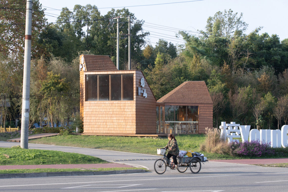Pyramid Book House / Mat Office 4 Pyramid book house / mat office