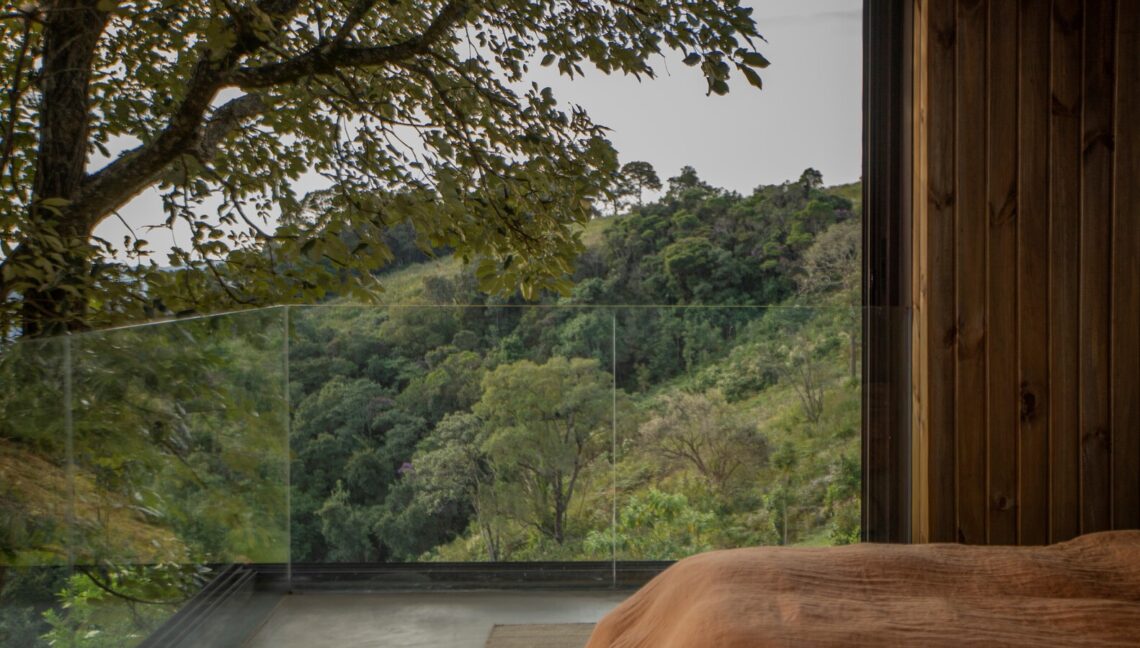 Solo luminosa / contra arquitetura