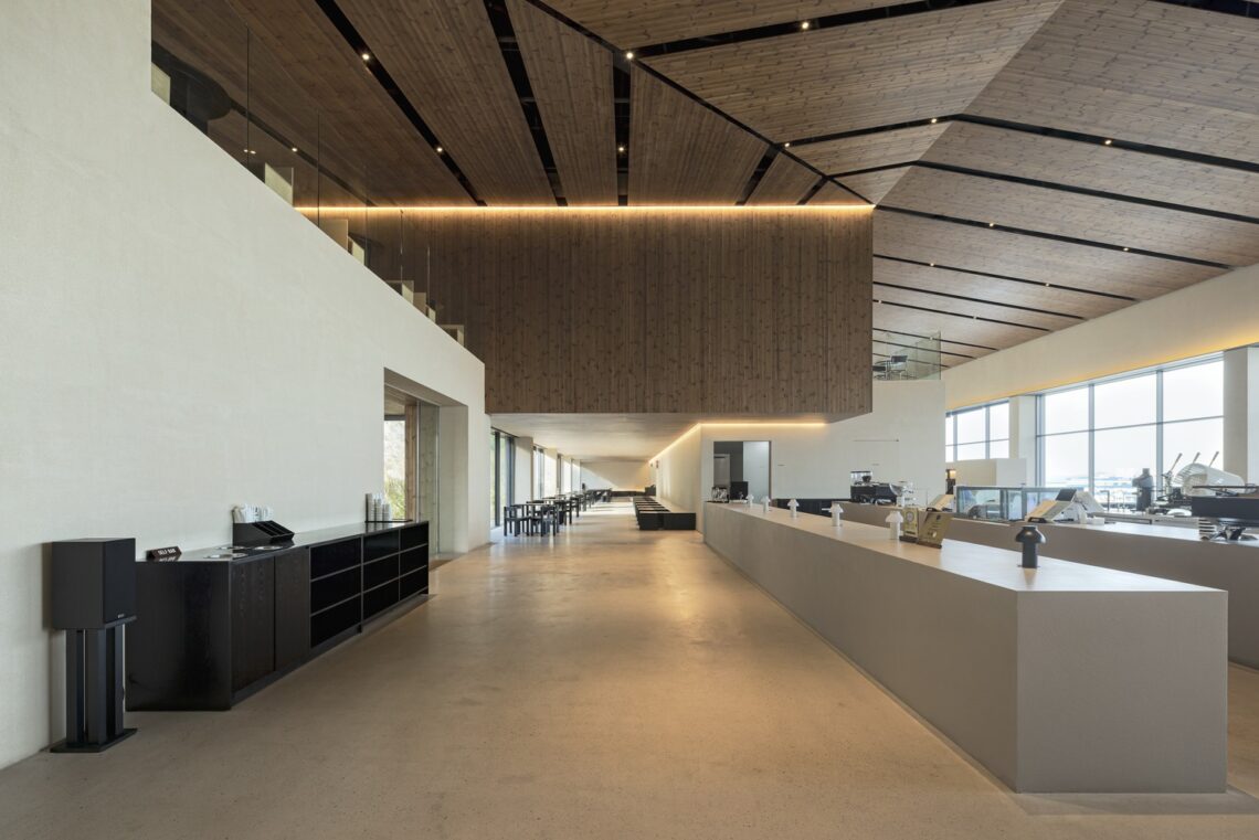Suksan Café / Mtt 18 Suksan café / mtt