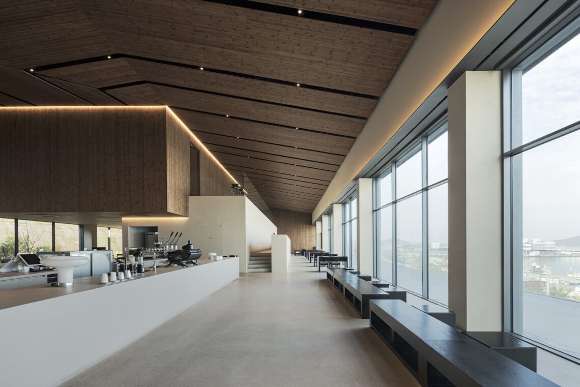 Suksan Café / Mtt 19 Suksan café / mtt