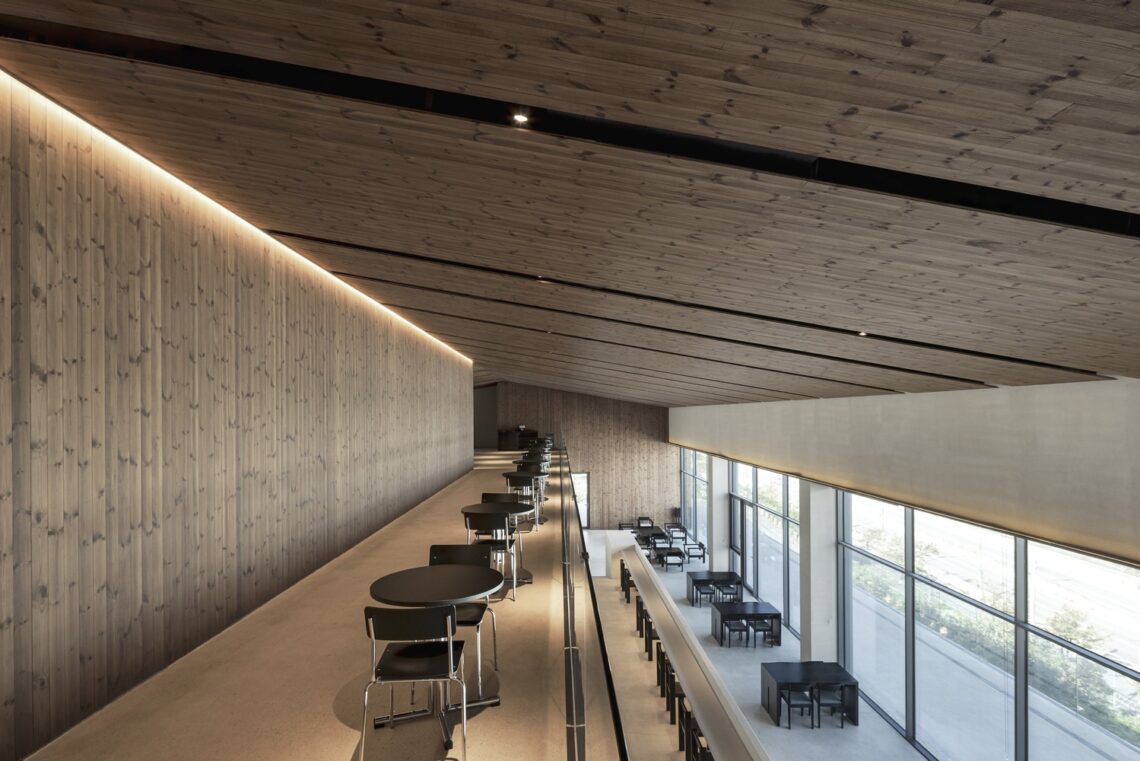 Suksan Café / Mtt 32 Suksan café / mtt