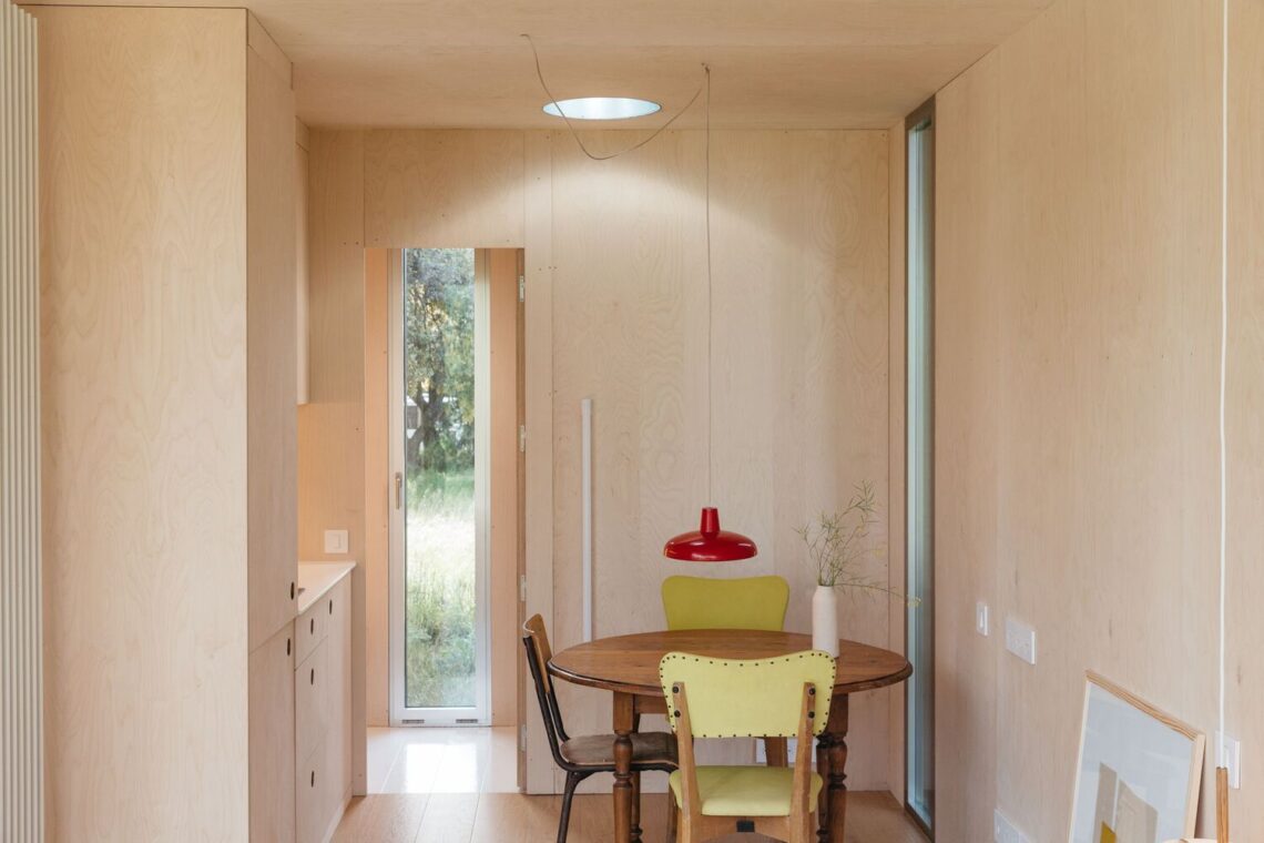 Tini S Cabin / Tini 1 Tini s cabin / tini