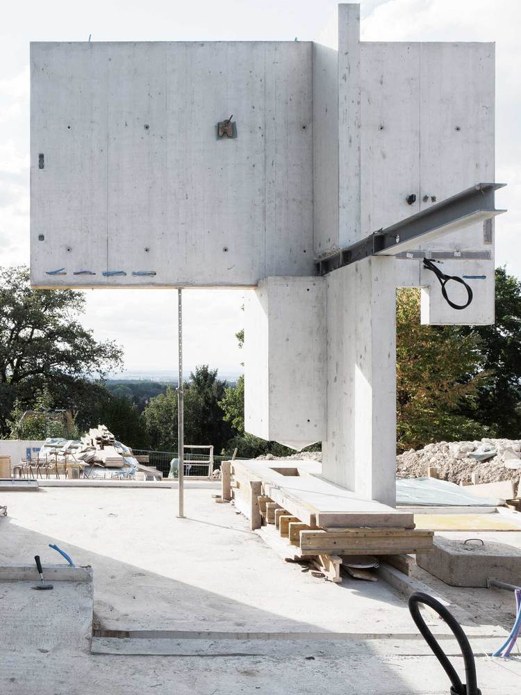 00_Raw_Structure House in riehen / reuter raeber architects