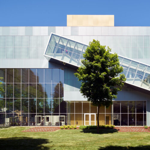 Pierre lassonde pavilion / oma