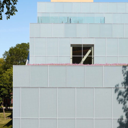 Pierre lassonde pavilion / oma