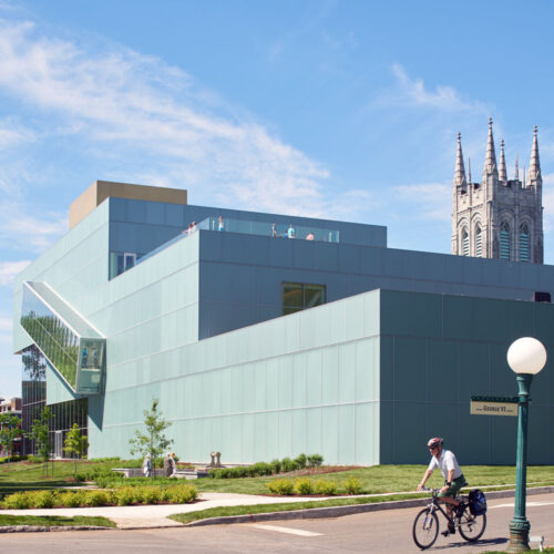 Pierre lassonde pavilion / oma