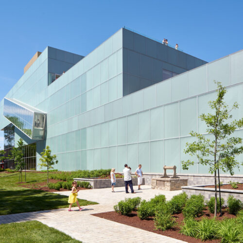 Pierre lassonde pavilion / oma